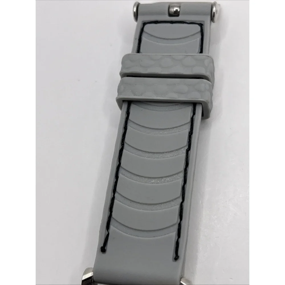 Women's Quartz Watch 40mm Case Crystal Bezel Silicone Band- New Battery‎